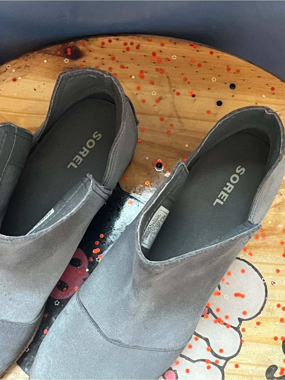 Sz 8 Sorel Grey Suede Ankle Booties with Low Stacked Heel - Picture 7 of 7